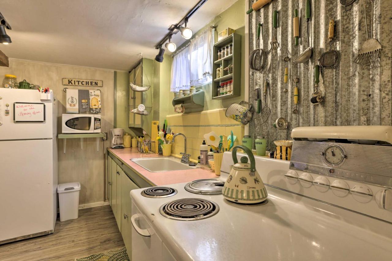 Cozy And Vintage Cedar City Apartment With Fire Pit! ภายนอก รูปภาพ