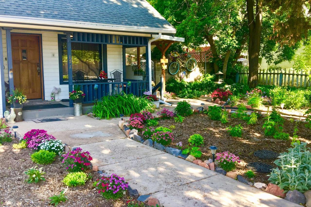 Cozy And Vintage Cedar City Apartment With Fire Pit! ภายนอก รูปภาพ